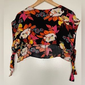 Free people floral crop top size small